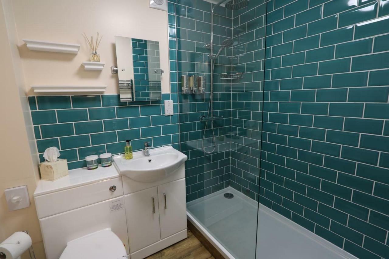 Pristine Apartment In The Centre Of Glastonbury Extérieur photo
