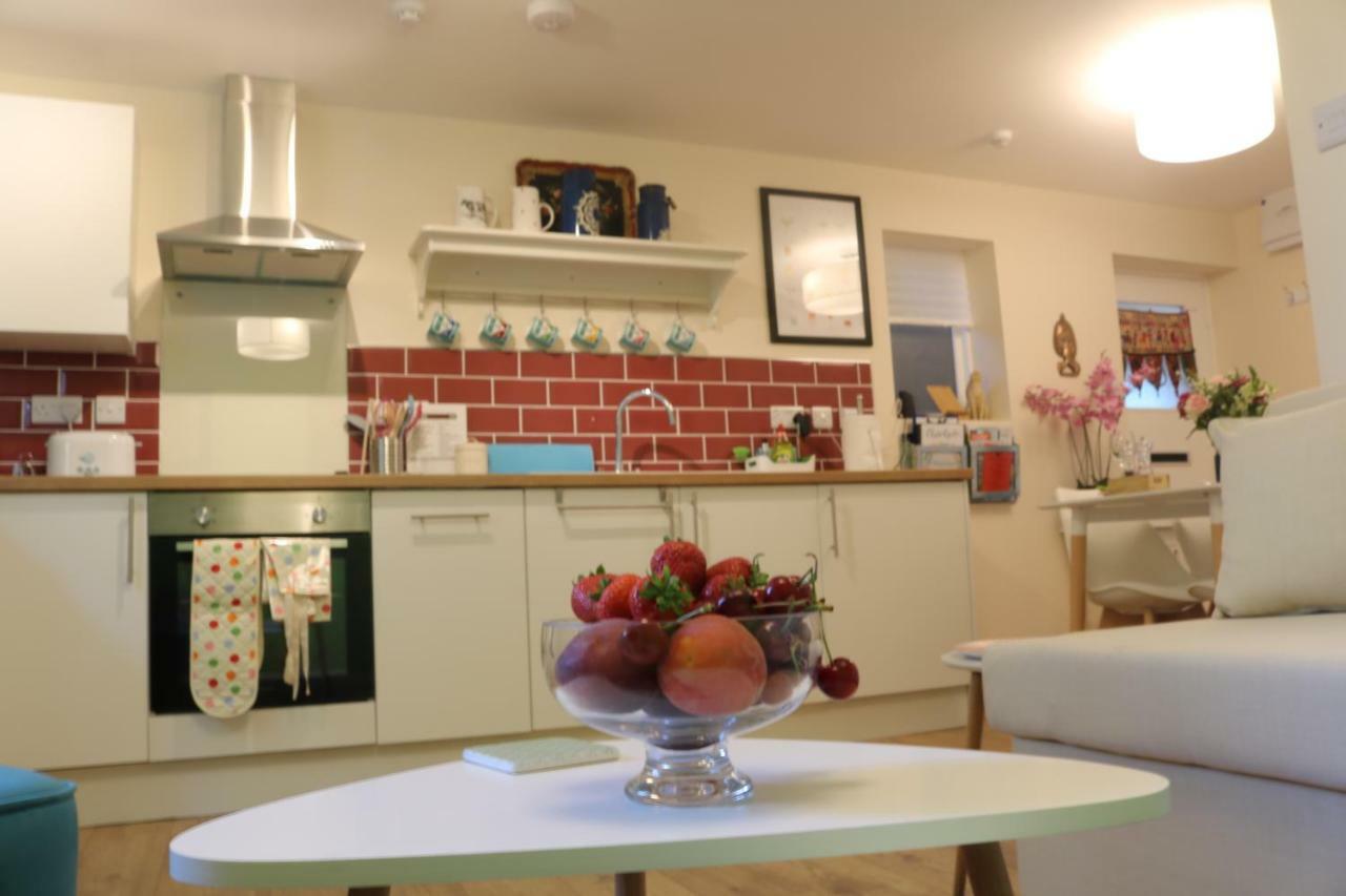Pristine Apartment In The Centre Of Glastonbury Extérieur photo