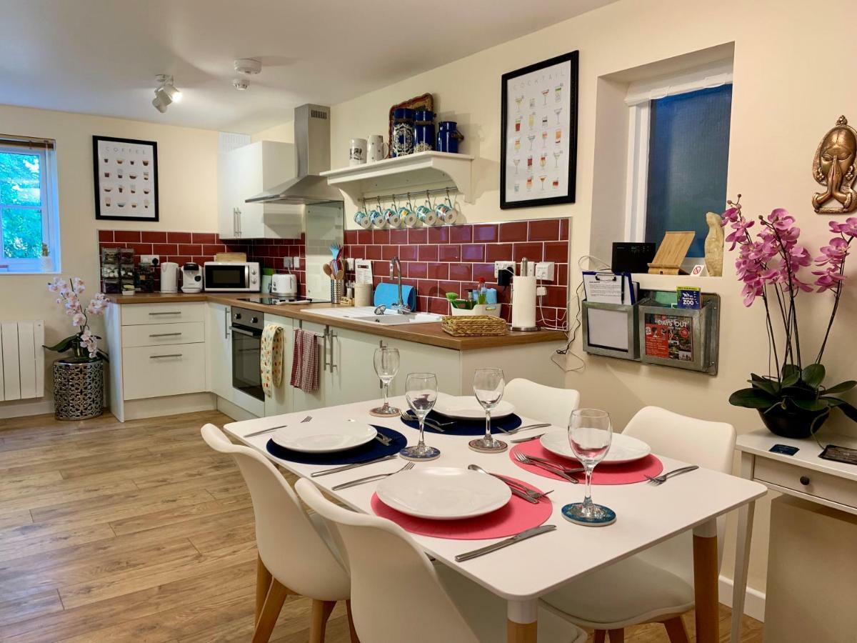 Pristine Apartment In The Centre Of Glastonbury Extérieur photo