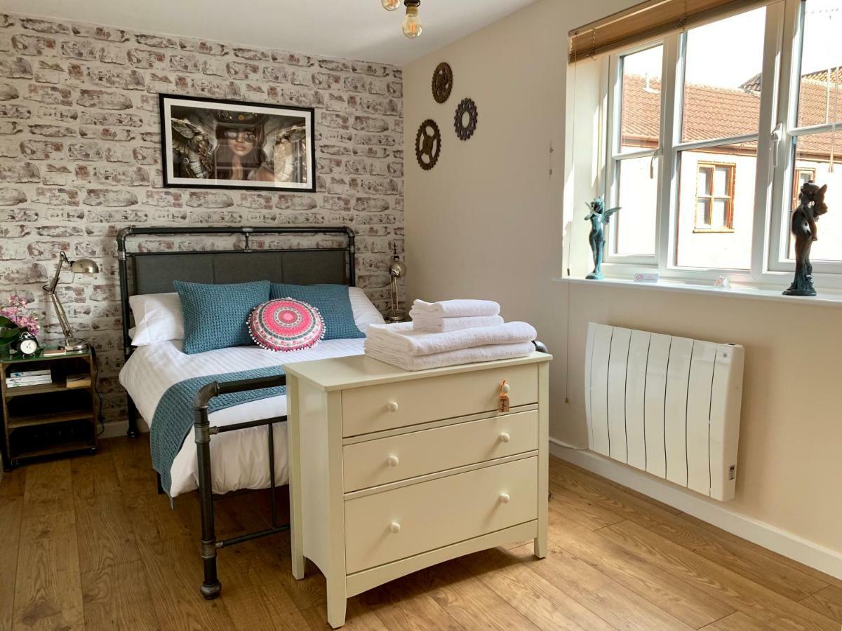 Pristine Apartment In The Centre Of Glastonbury Extérieur photo