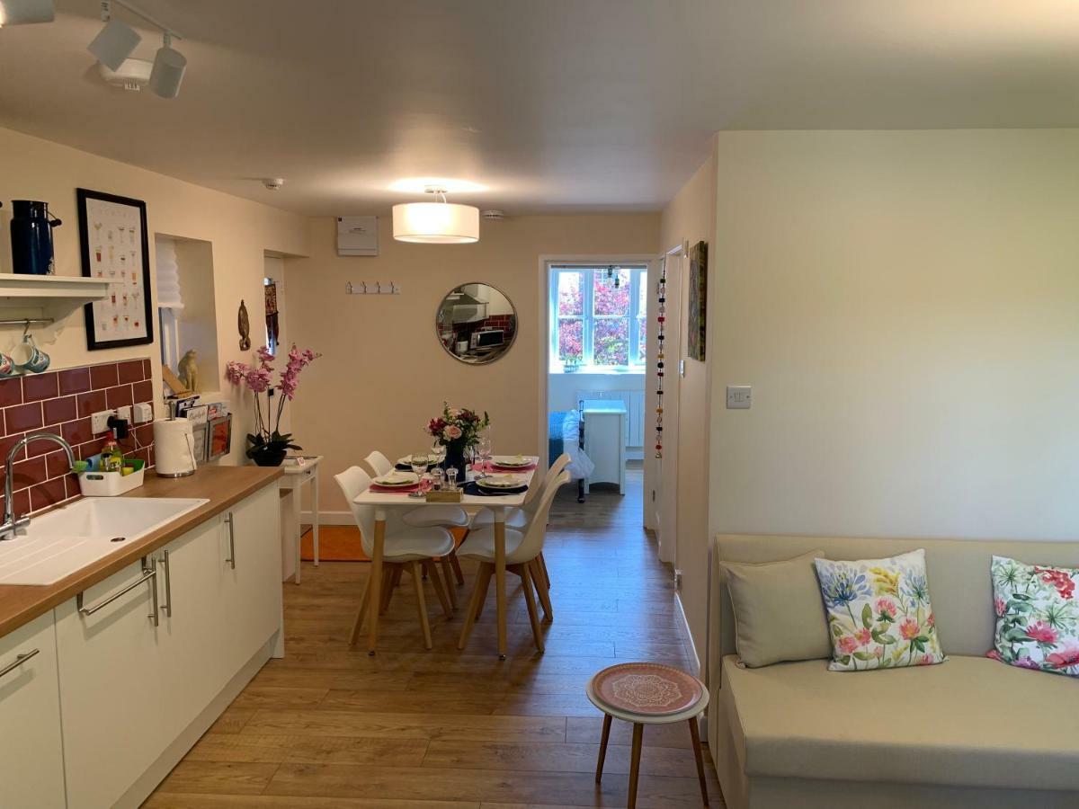 Pristine Apartment In The Centre Of Glastonbury Extérieur photo