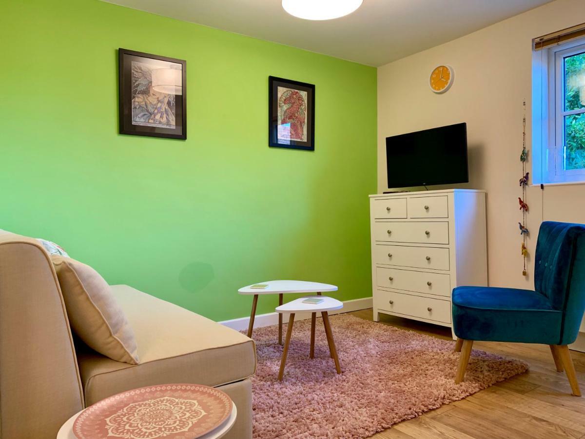 Pristine Apartment In The Centre Of Glastonbury Extérieur photo