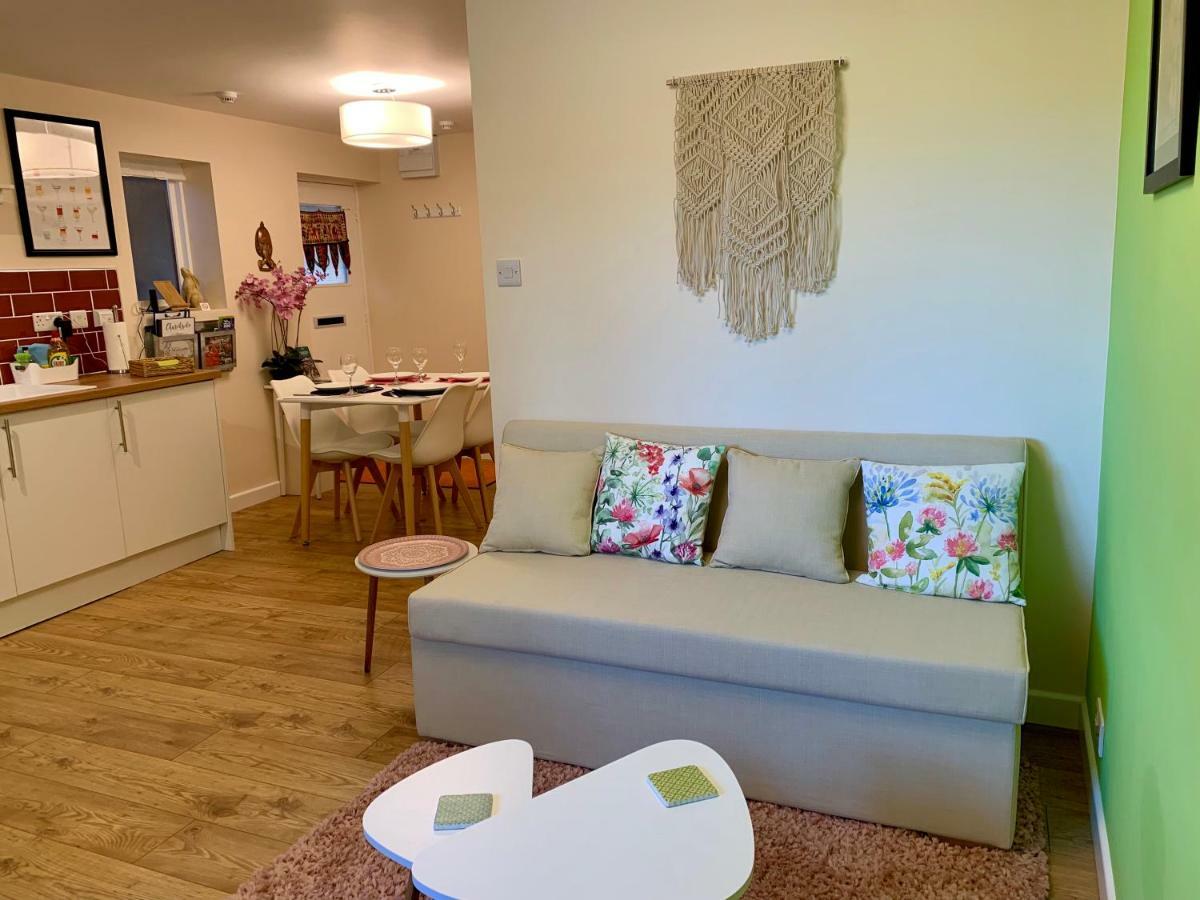 Pristine Apartment In The Centre Of Glastonbury Extérieur photo